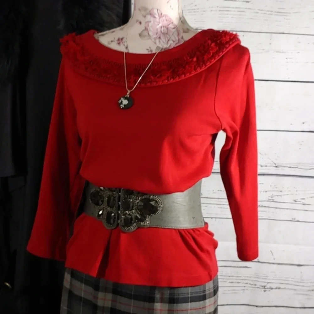 Women's Top three quarter length sleeve - Picture 2 of 7